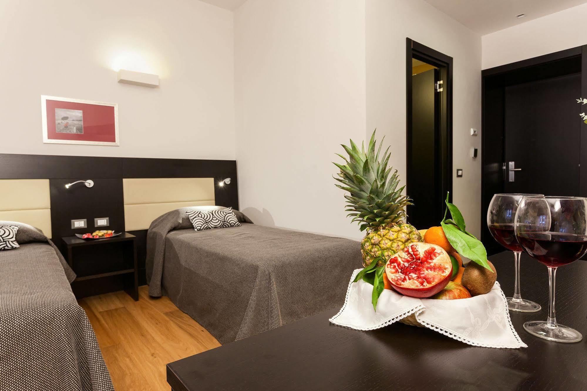 Domus Best Guest House Rzym Zewnętrze zdjęcie